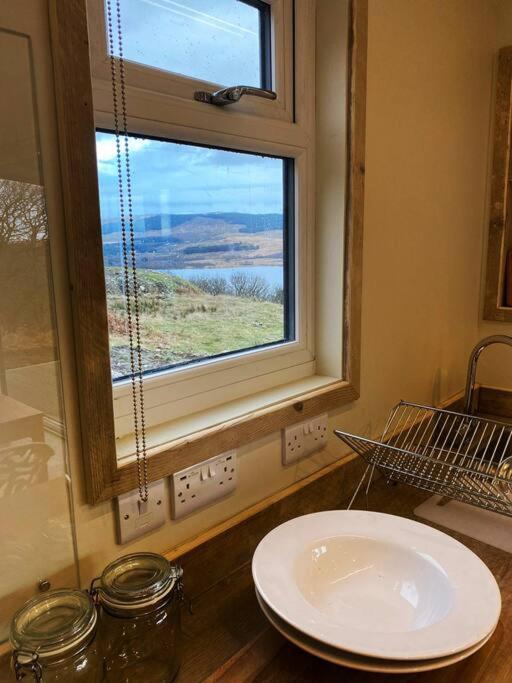 Odhran Lodge, St Conan'S Escape: Home With A View Loch Awe Екстериор снимка
